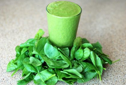 SUPER HEALTHY GREEN GROOVY SMOOTHIE